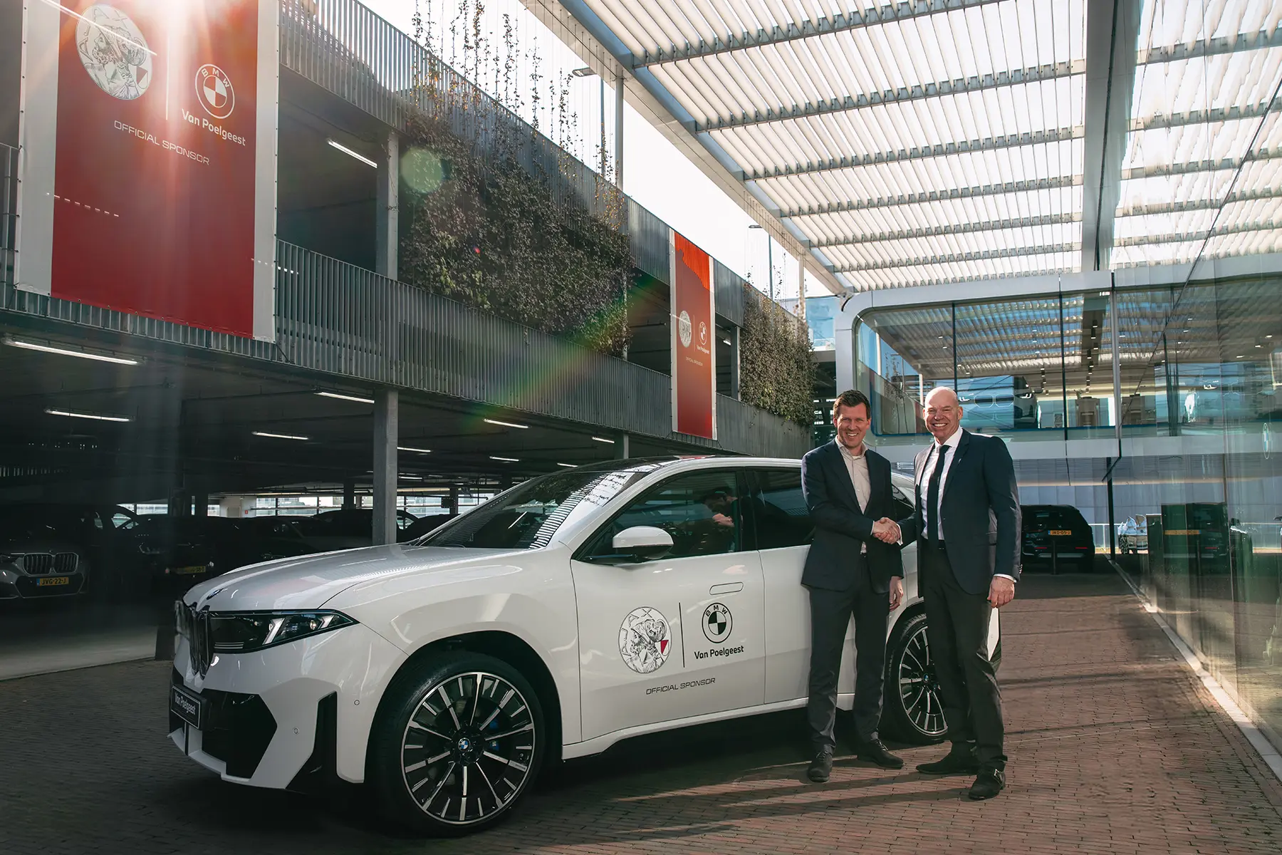 Tussentijdse verlenging Ajax-Van Poelgeest